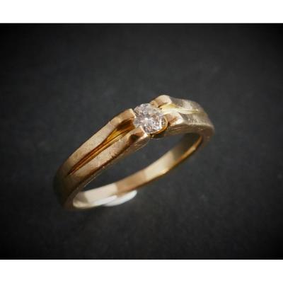 Diamond Solitaire, 18k Yellow Gold.