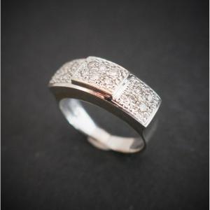 Diamond Ring, 18k White Gold.