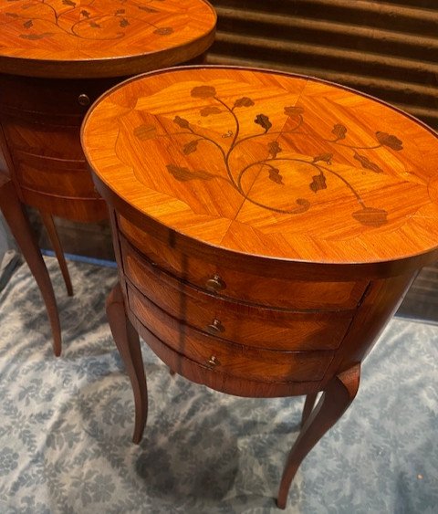 Pair Of Bedside Tables With Flower Marquetry On A Rosewood Background-photo-3