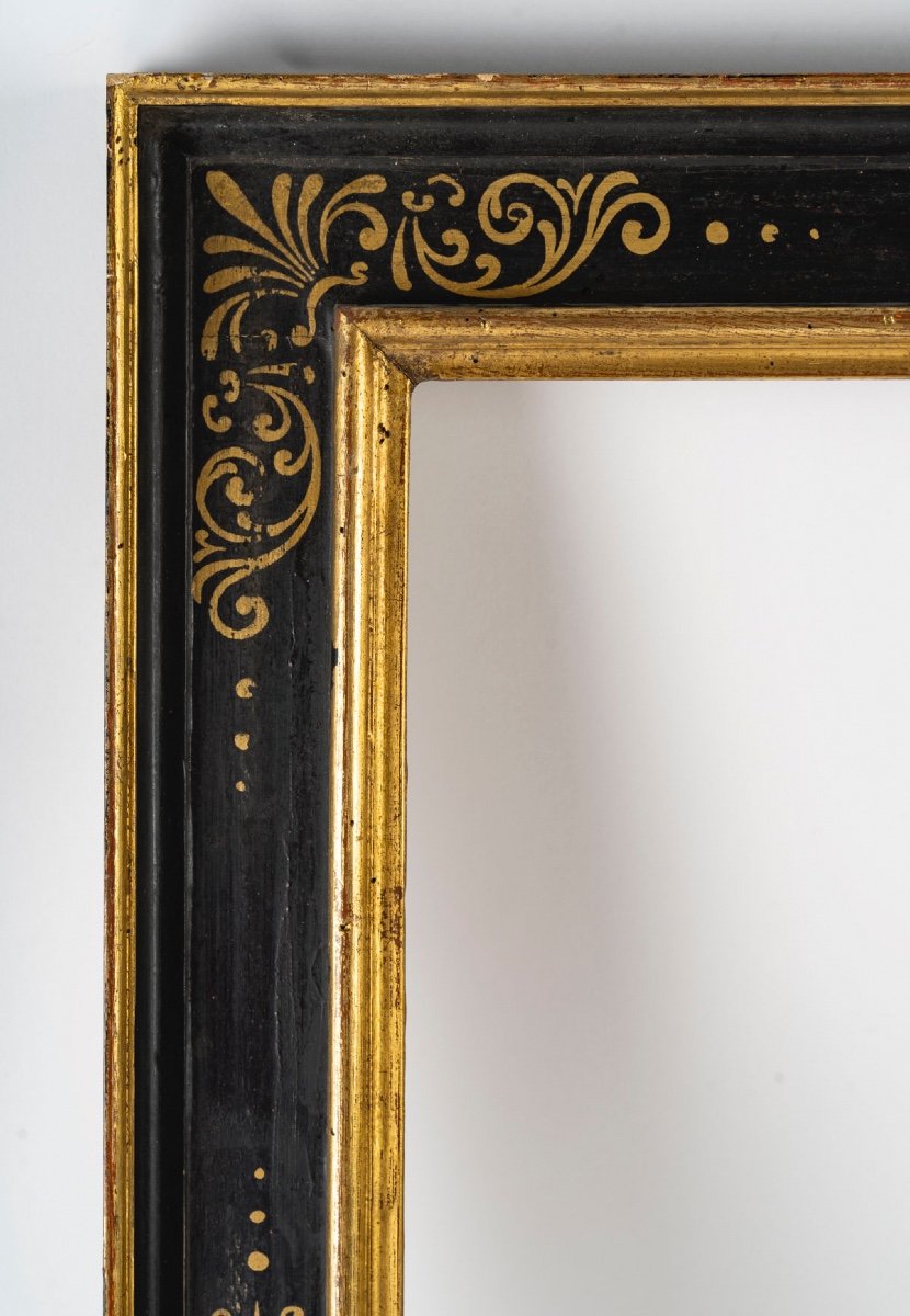 Frame 15 P Renaissance Style, Black And Gold Leaf -photo-3