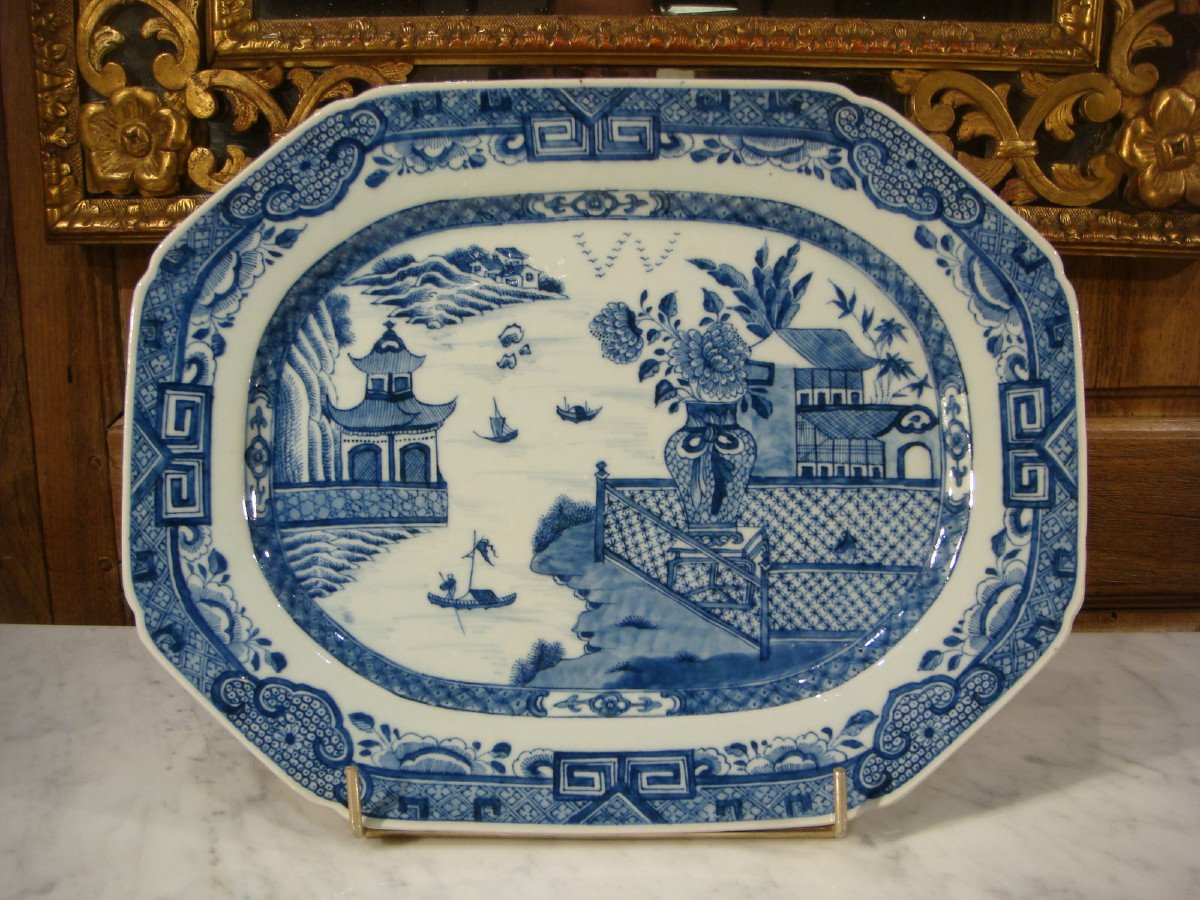 Plat En Porcelaine De Chine Epoque XVIII ème Siècle -photo-2