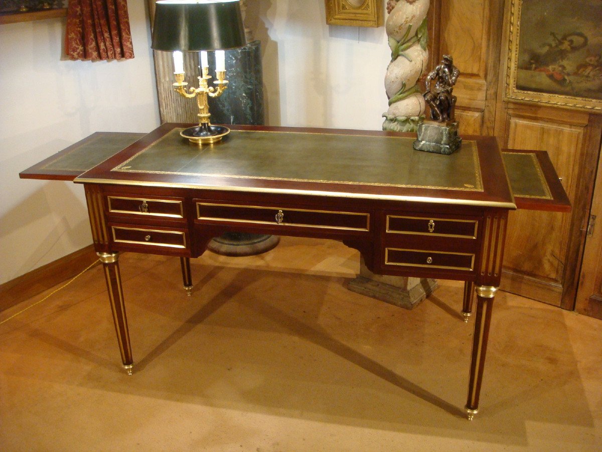 Louis XVI Style Mahogany Bureau Plat-photo-3