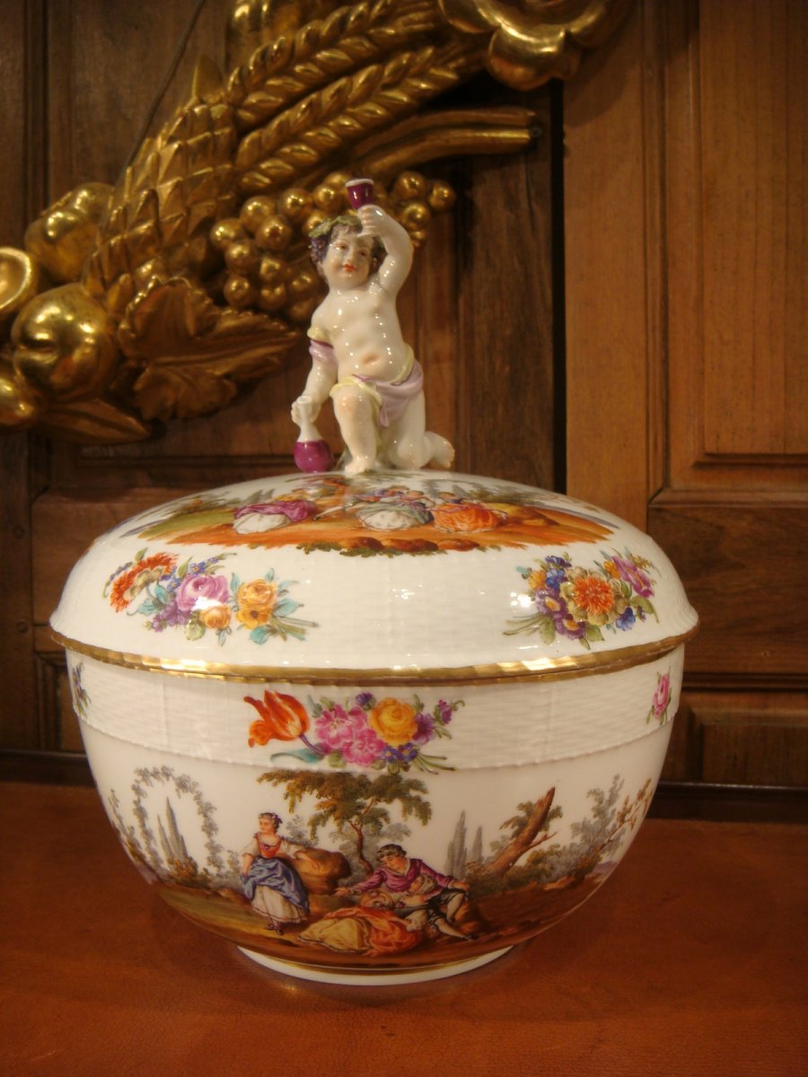 Pot Couvert Soupière Bacchus En Porcelaine Allemande