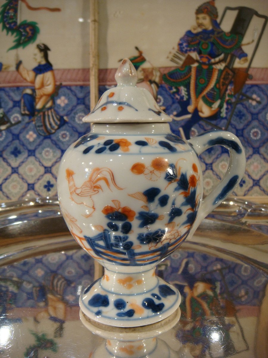 Petit Pot Couvert En Porcelaine Imari 