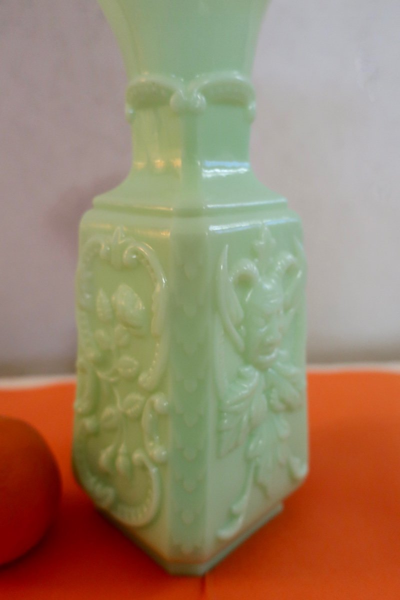 Opaline Vase Portieux Cira 1900, Devils And Roses-photo-2