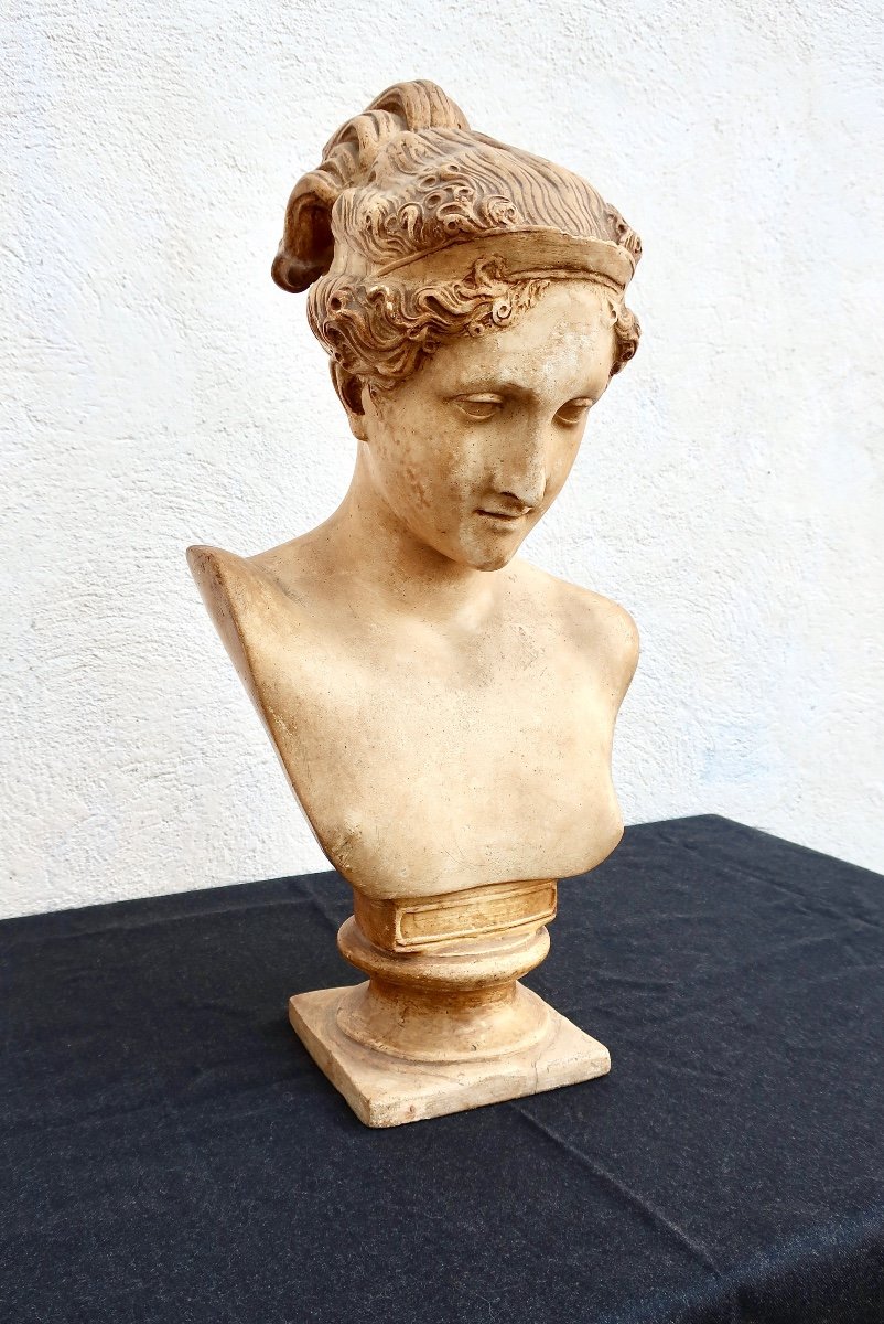 "hébé", Antique Plaster Bust, After Antonio Canova, Late 19th-early 20th Century.