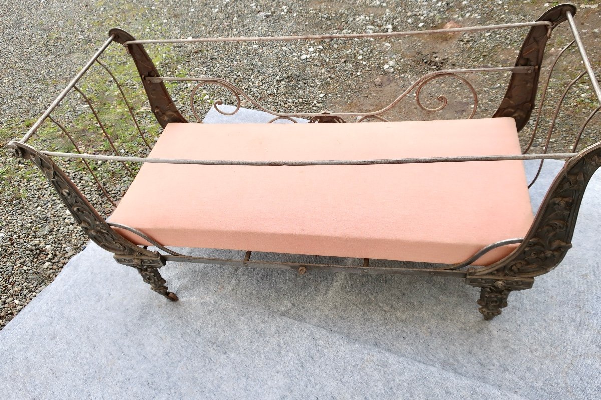 Foldable Children's Bed "swan Neck" In Sculpted Cast Iron, 19th Century.-photo-1