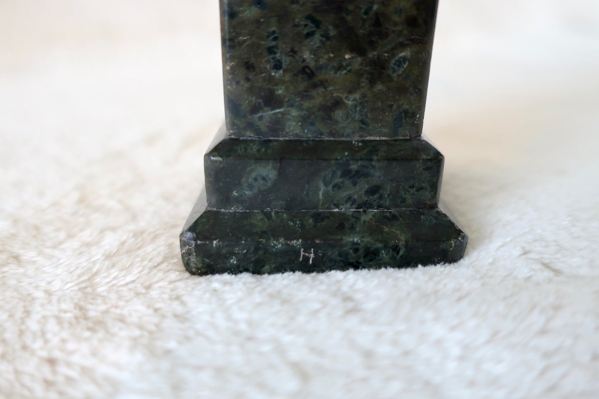 Small 19th Century Bronze Of A Cupid, Love Or Cherub On Antique Green Marble Column.-photo-7