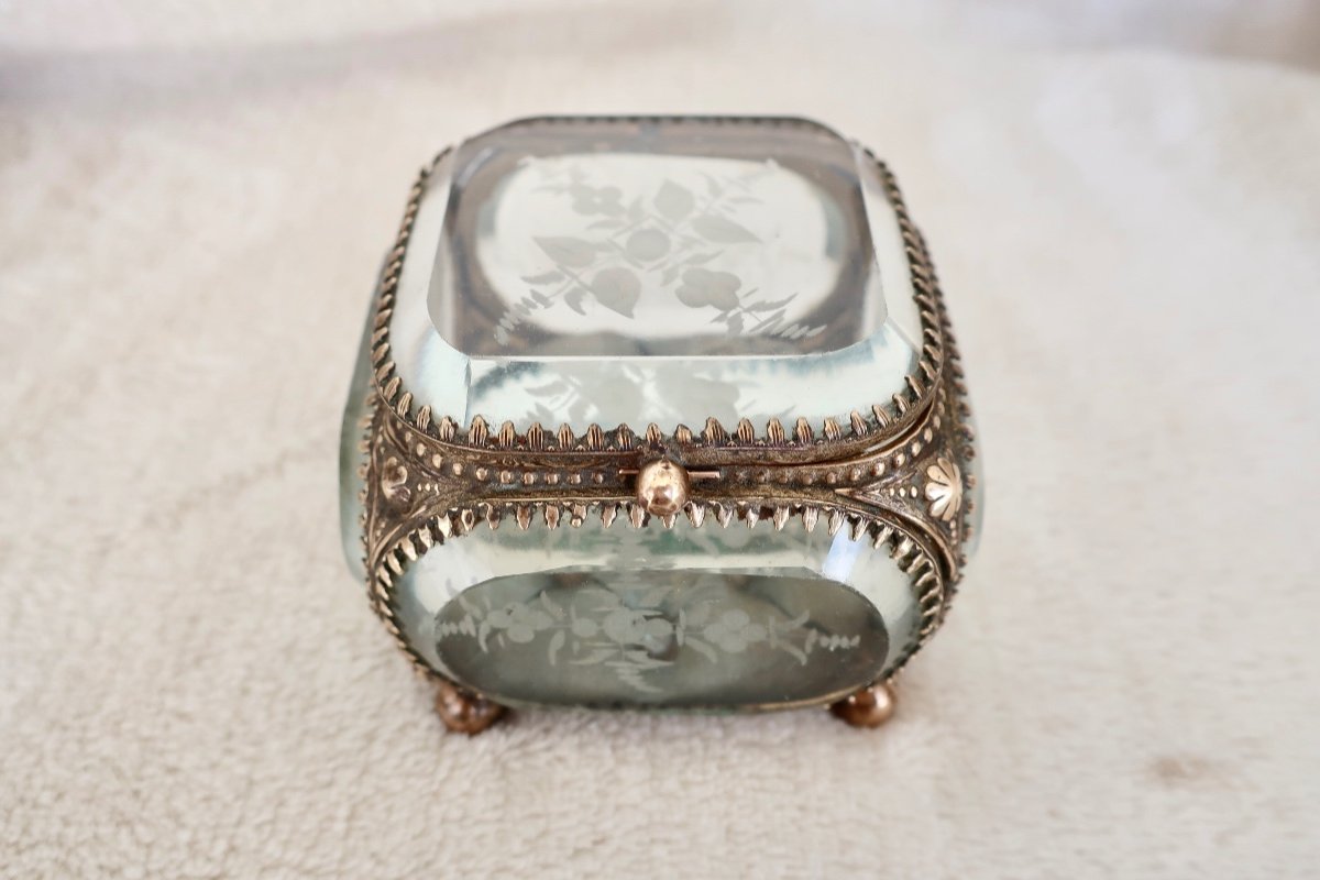 19th Century Second Empire Jewelry Box In Brass And Engraved And Beveled Crystal, Very Good Condition.-photo-2