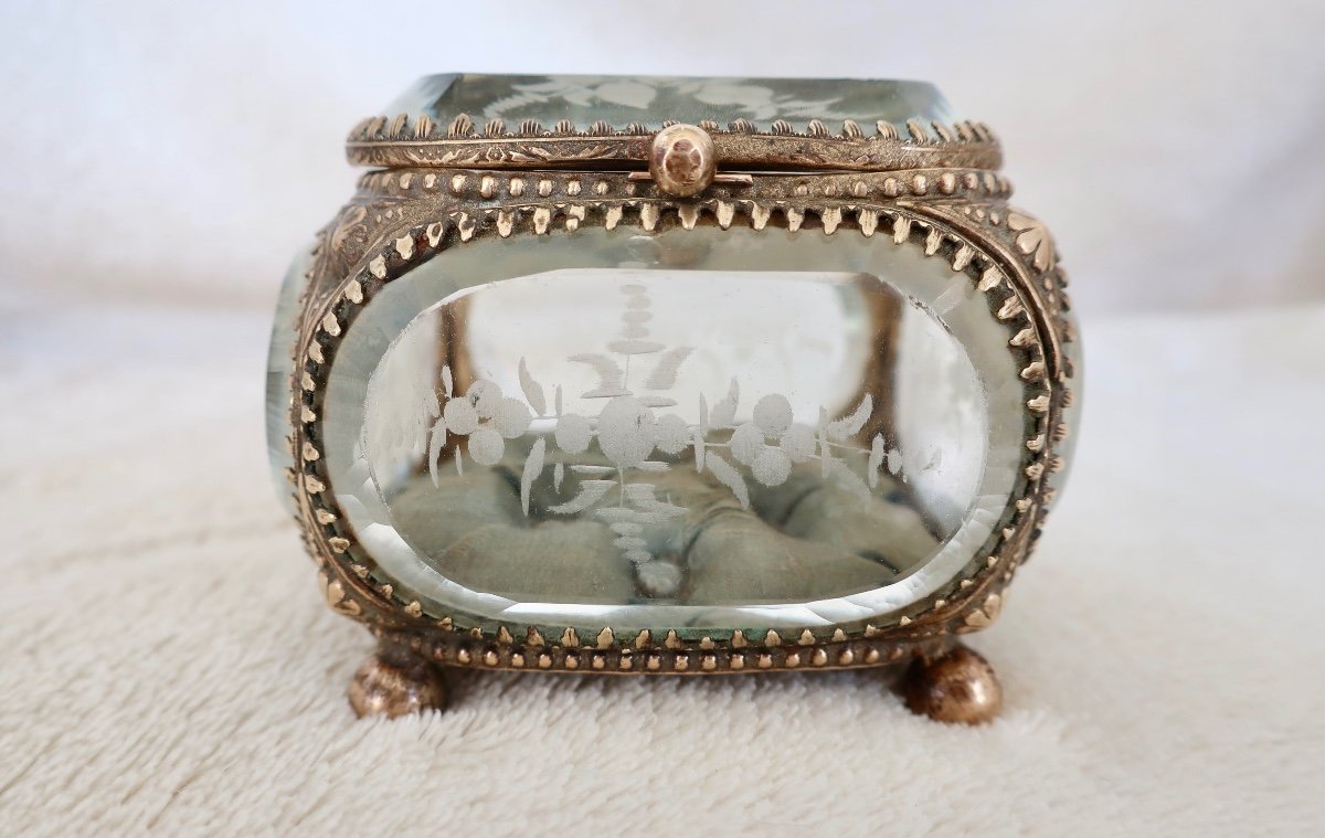 19th Century Second Empire Jewelry Box In Brass And Engraved And Beveled Crystal, Very Good Condition.-photo-3