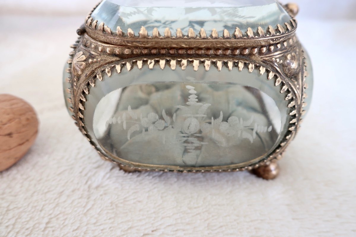 19th Century Second Empire Jewelry Box In Brass And Engraved And Beveled Crystal, Very Good Condition.-photo-3