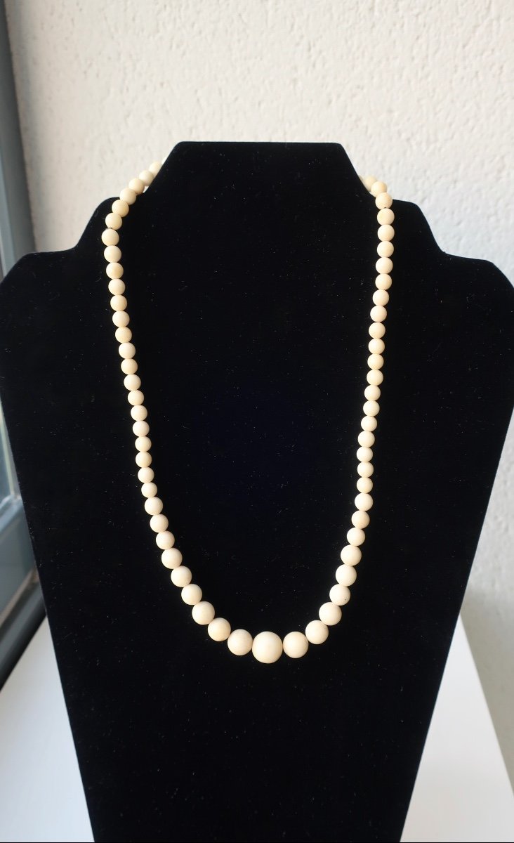 Beautiful Ivory Drop Necklace, 1930s, 50cm. N° 3