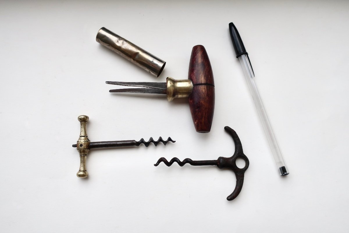 3 Old Corkscrews, 19th And Early 20th Century.-photo-2