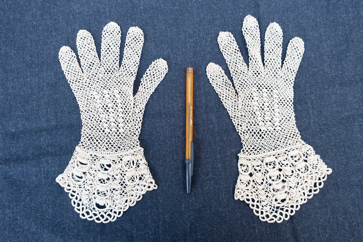 Antique Net Collar And Gloves, Crochet Lace, Circa 1900-photo-2