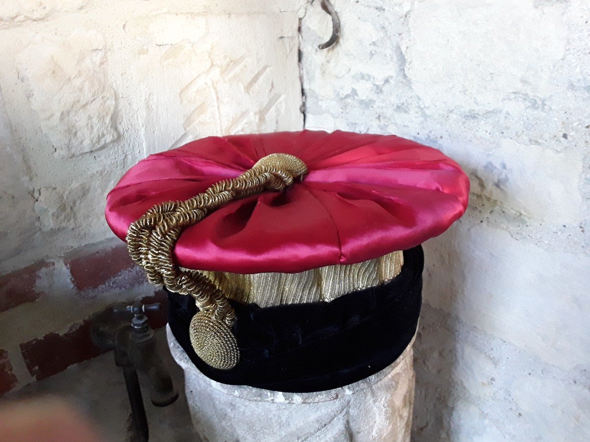 Mortar Or Magistrate's Hat. Early 20th Century -photo-3