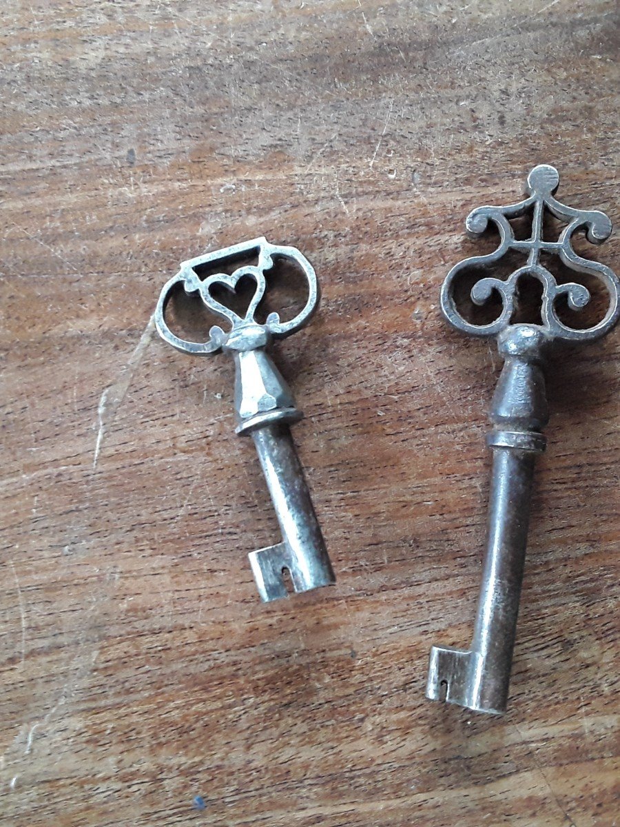 Deux Clefs Anciennes Bel Etat