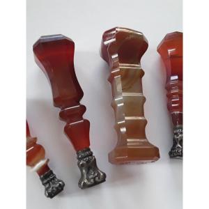 Petite Collection De Cachets En Agate Cornaline Et Argent 19ème Siecle 