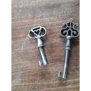 Two Old Keys In Good Condition