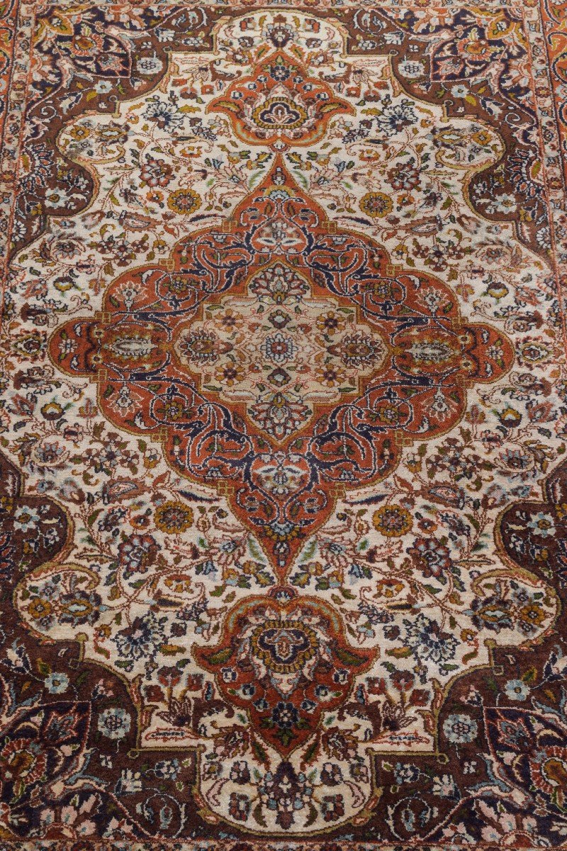 Handwoven Medallion Rug - With Flowers-photo-2