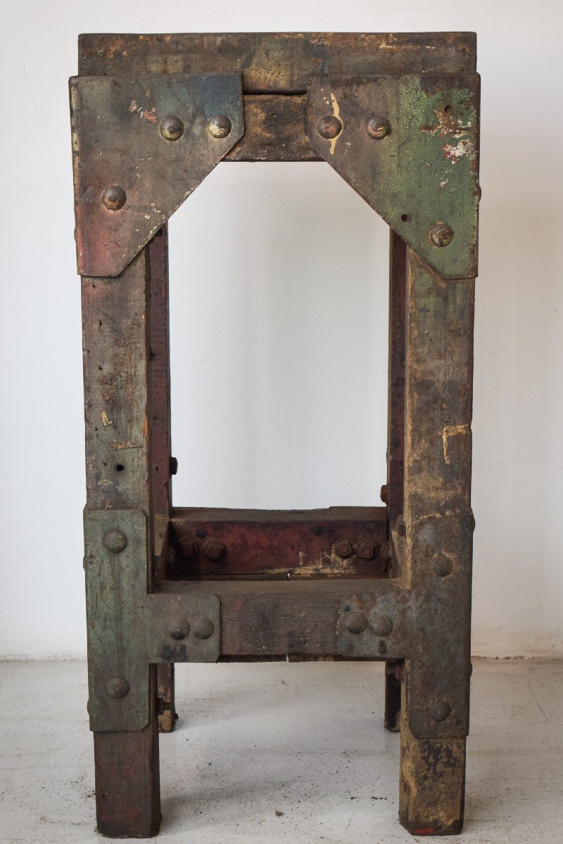 Industrial Stand With A Solid Iron Top - Early 20th Century-photo-4