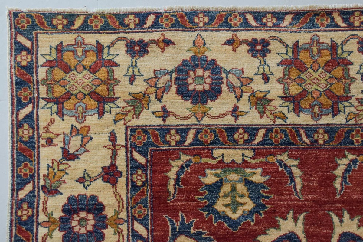 Traditional Handwoven Rug - Sultanabad Style-photo-2