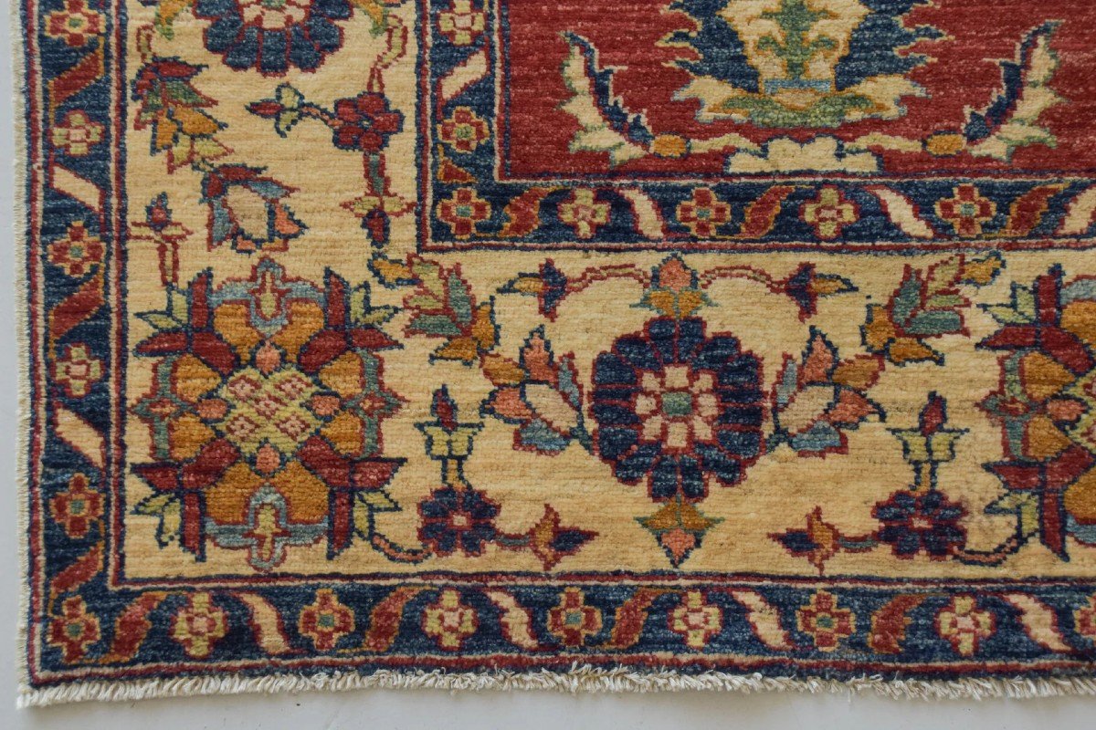 Traditional Handwoven Rug - Sultanabad Style-photo-4