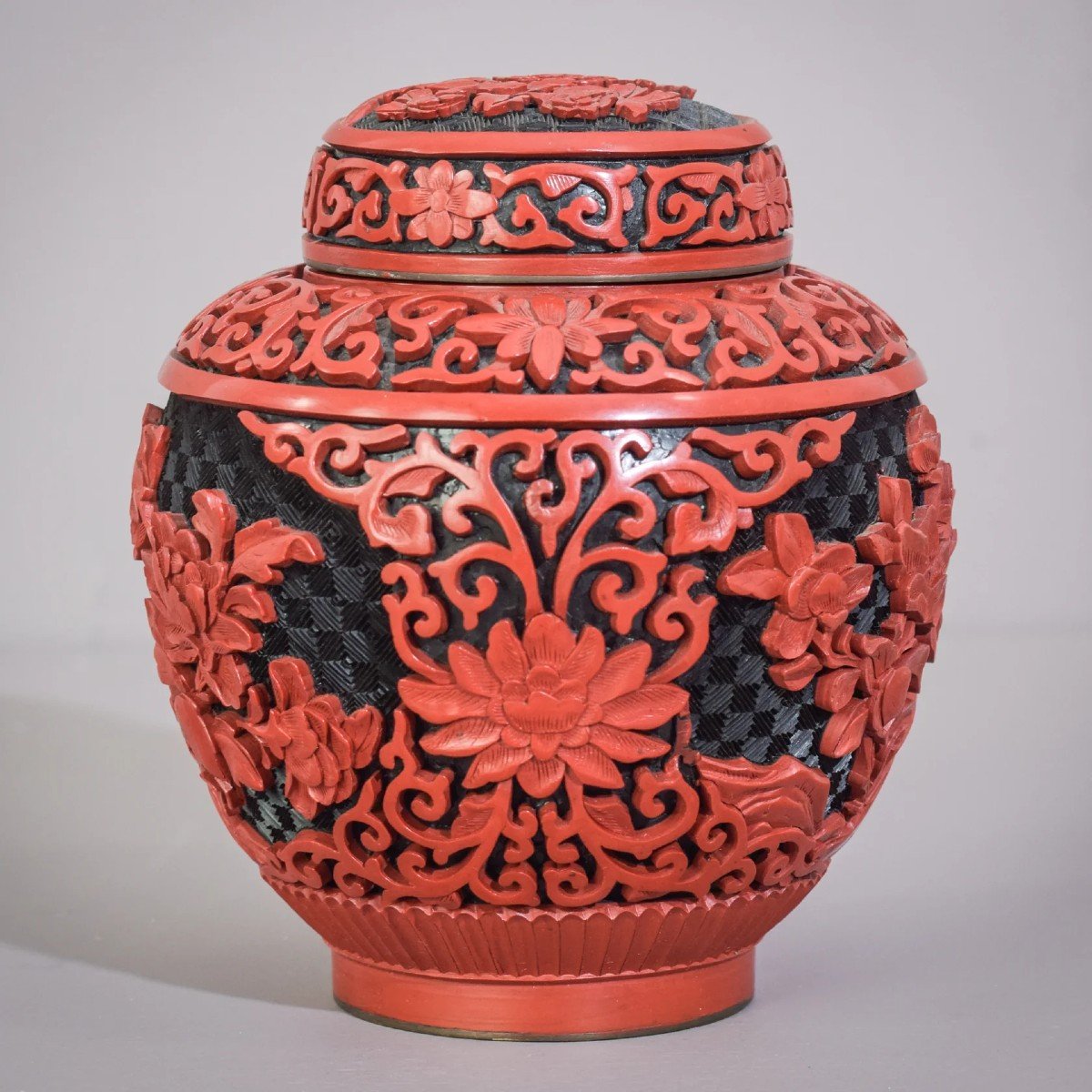 Carved And Lacquered - Chinese Ginger Jar-photo-3