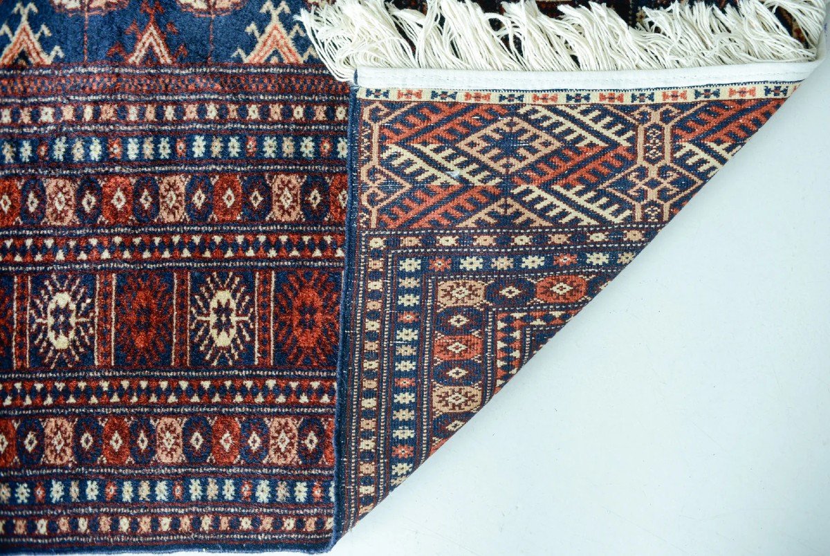 Hand Woven Vintage - Caucasian Rug-photo-4