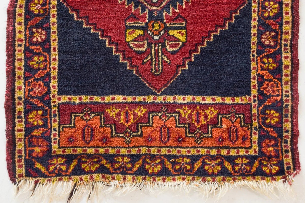 Interesting Handwoven - Oriental Tribal Rug-photo-1