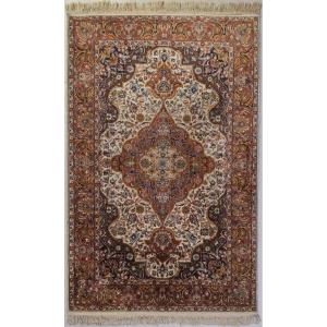 Handwoven Medallion Rug - With Flowers