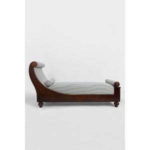 Neoclassical Mahogany Daybed, 19th Century.