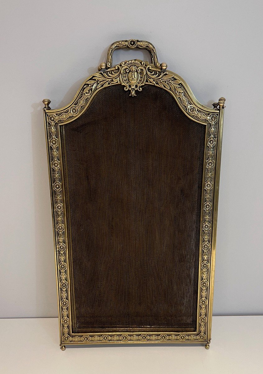 Large Folding Fireplace Screen With 4 Grilling Panels And Framed By An Embossed Brass And Bronze Frieze, Decorated With Macaroons And Garlands Decorated With Rosettes. It Has 2 Removable Handles. French Work In The Louis XVI Style. Stamped Hdf. Circa 1900-photo-4