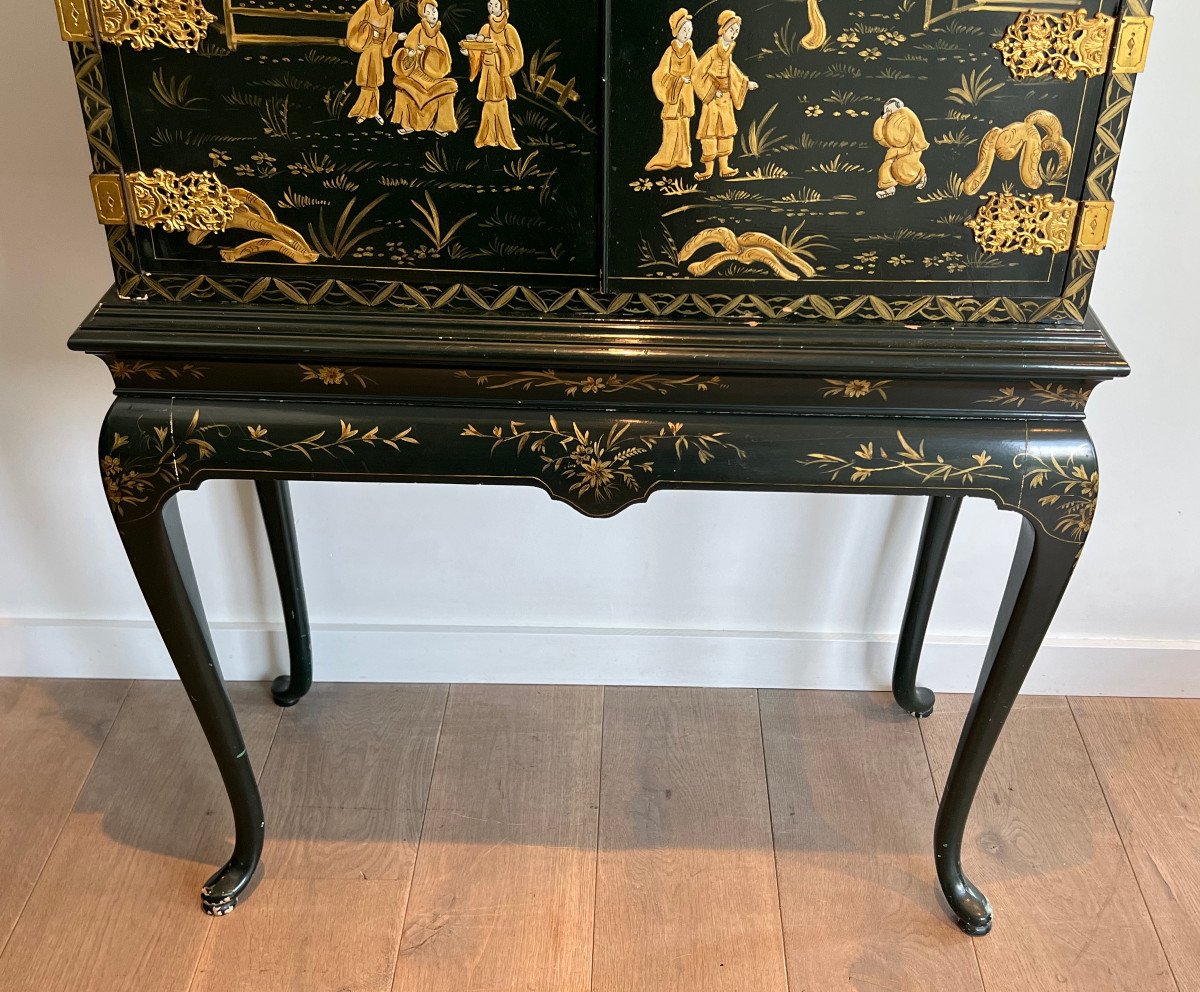 Cabinet En Laque De Chine Et Dorures Et à Décors De Scènes De Vie Chinoisantes-photo-5