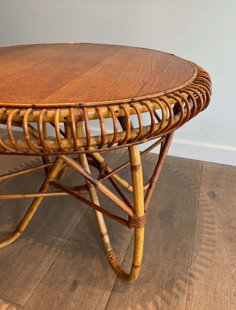 Table basse ronde en rotin à plateau de bois. Travail Italien de Franco Albini. Vers 1950-photo-4