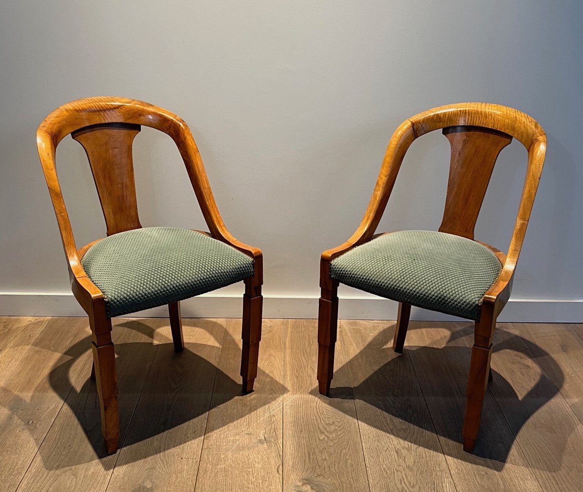 Set Of Six Walnut Gondola Chairs. French Work. Art Deco Period. Around 1930-photo-4