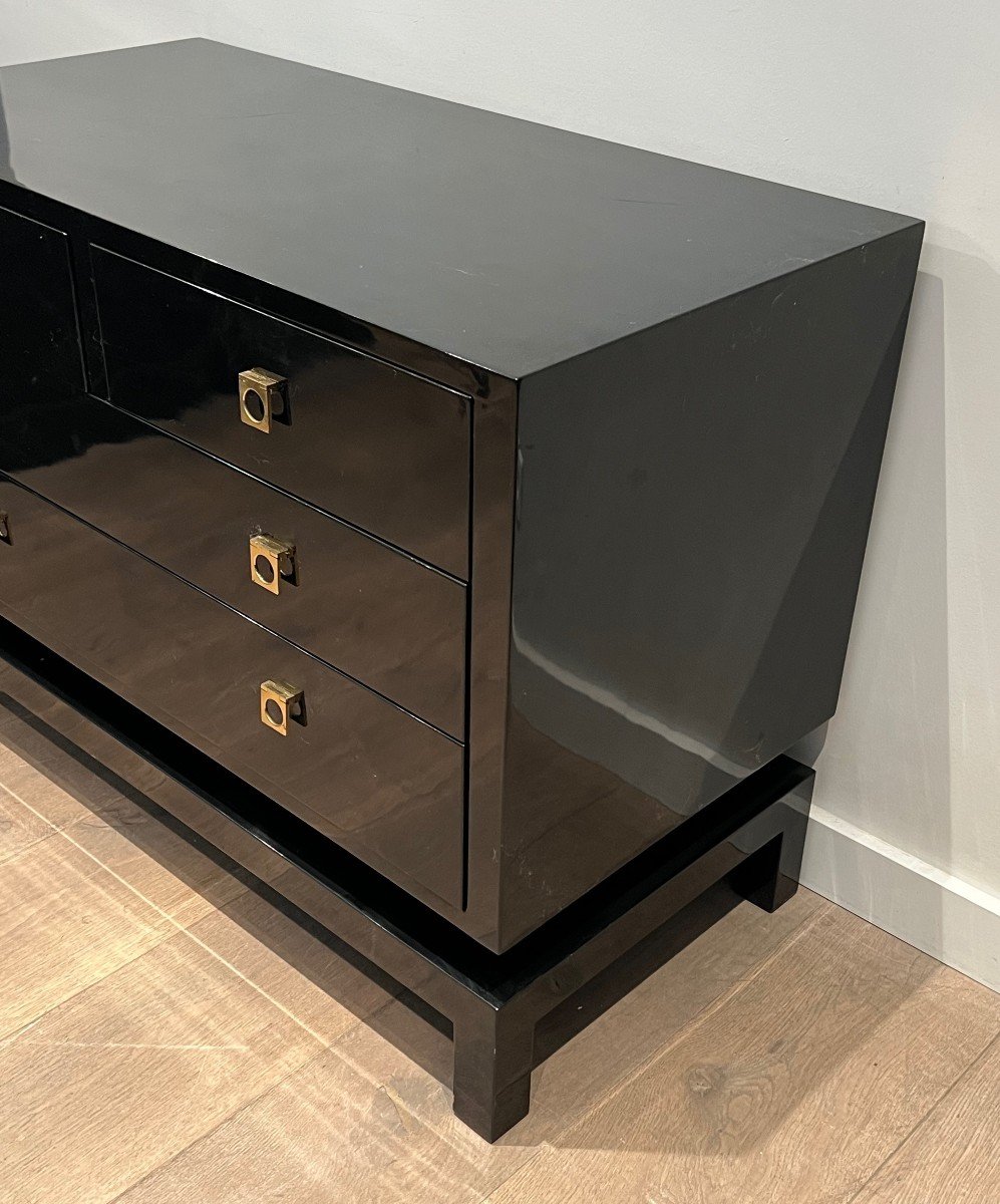 Black Lacquered Chest Of Drawers With Bronze Handles. French Work By Guy Lefèvre -photo-3