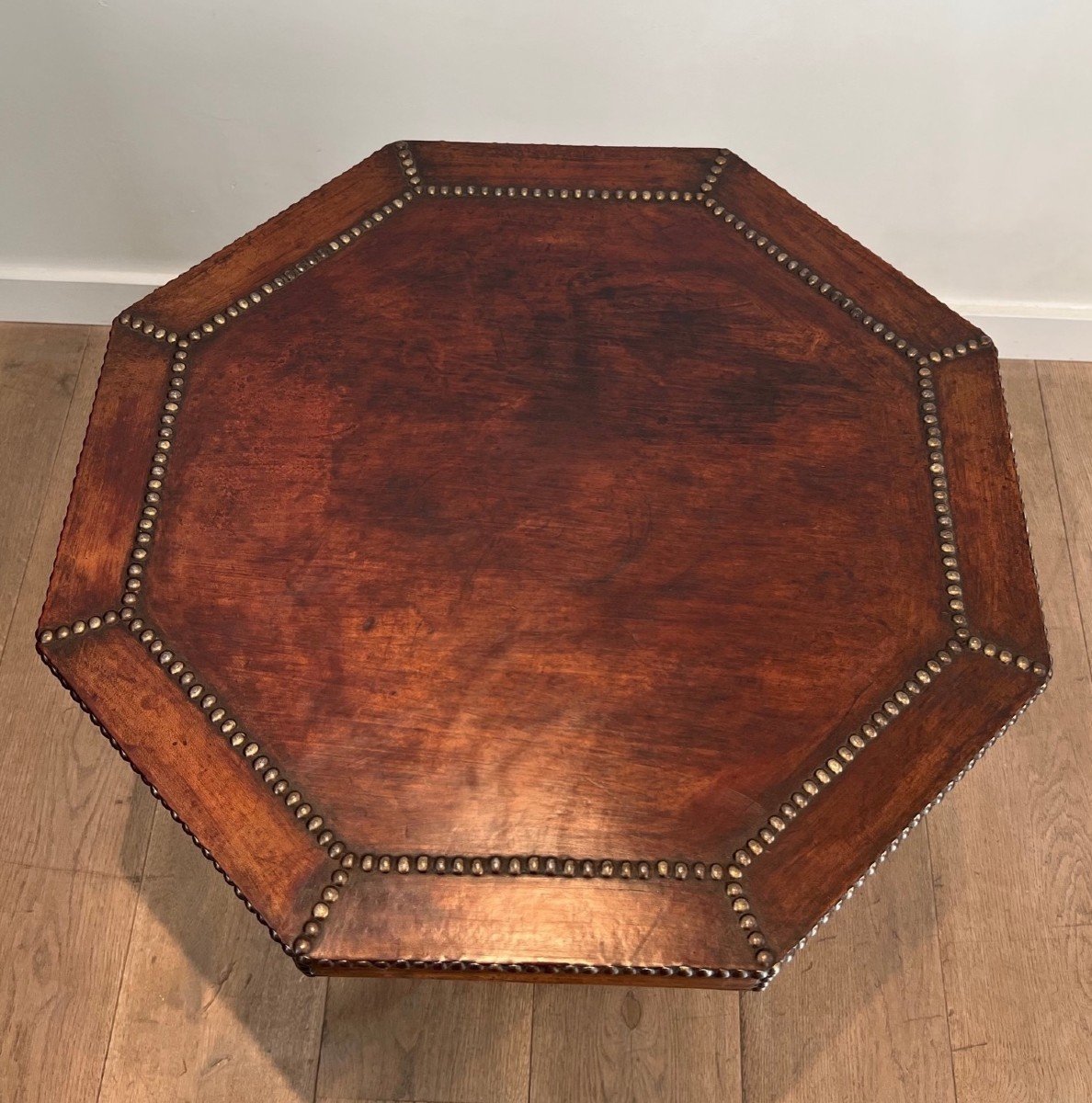 Octagonal Pedestal Table Made Of Oak And Leather Studded With Large Round-headed Brass Nails. -photo-4