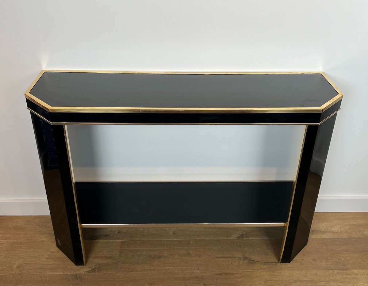 Console En Laque Noire Et Métal Doré. Travail Français Signé Jean-claude Mahey. Vers 1970