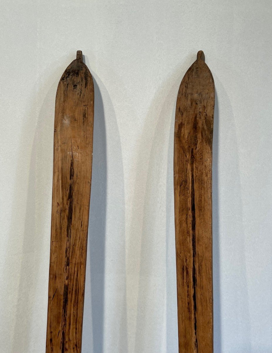 Paire d'Anciens Skis En Bois-photo-4