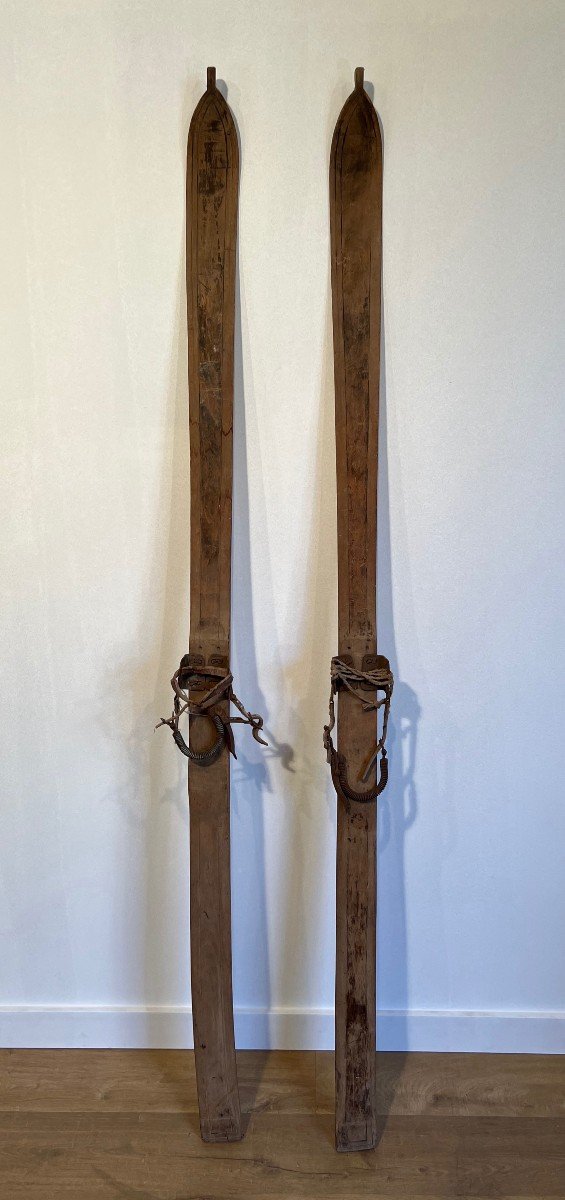 Paire d'Anciens Skis En Bois