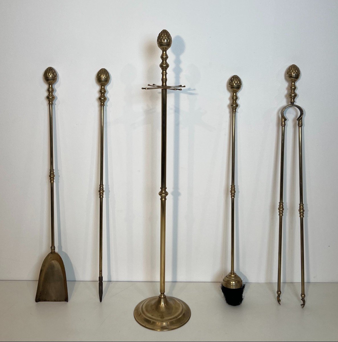 Tall Neoclassical Style Brass Pineapple Fireplace Tools In The Style Of Maison Baguès-photo-3