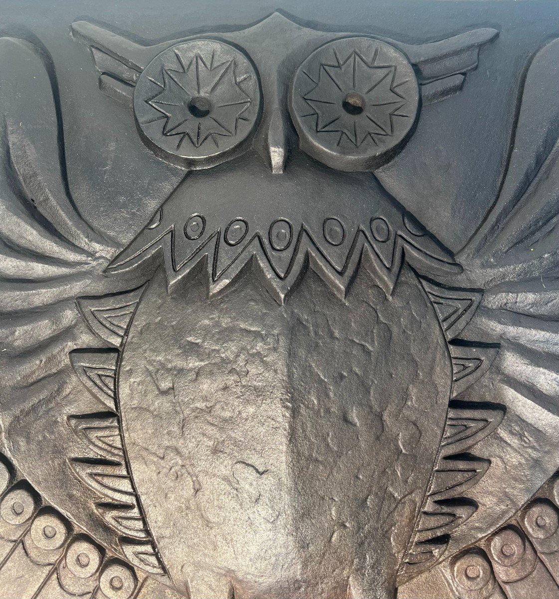 Modernist Cast Iron Fireback Showing An Owl Signed By Lucas For Stern-photo-3