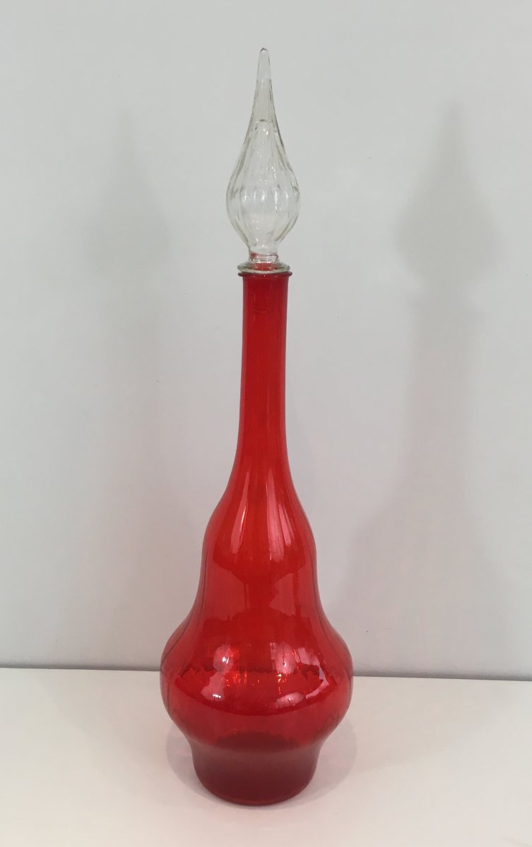 Red Glass Design Bottle. Circa 1970-photo-2