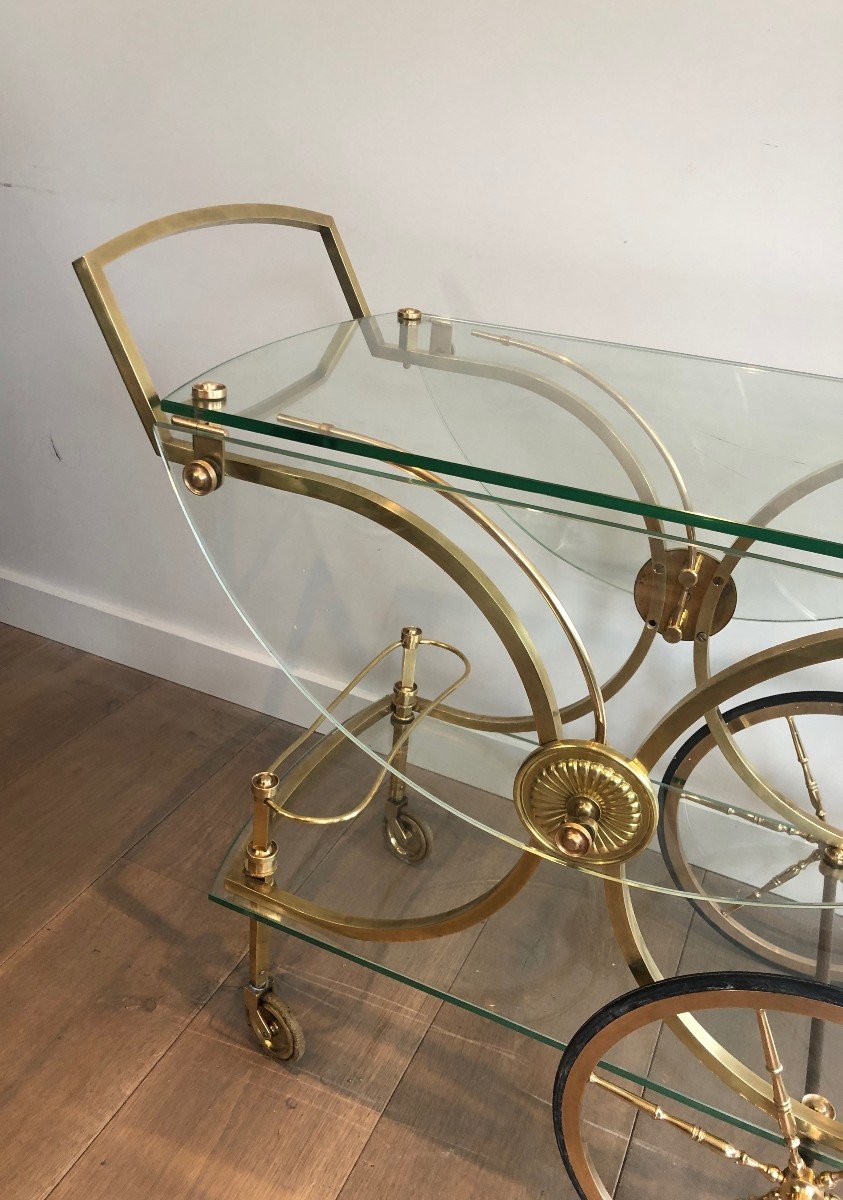 Maison Bagués. Rare Neoclassical Style Brass And Glass Drinks Trolley With Folding Rounded Glass Sides. French. Circa 1940-photo-3