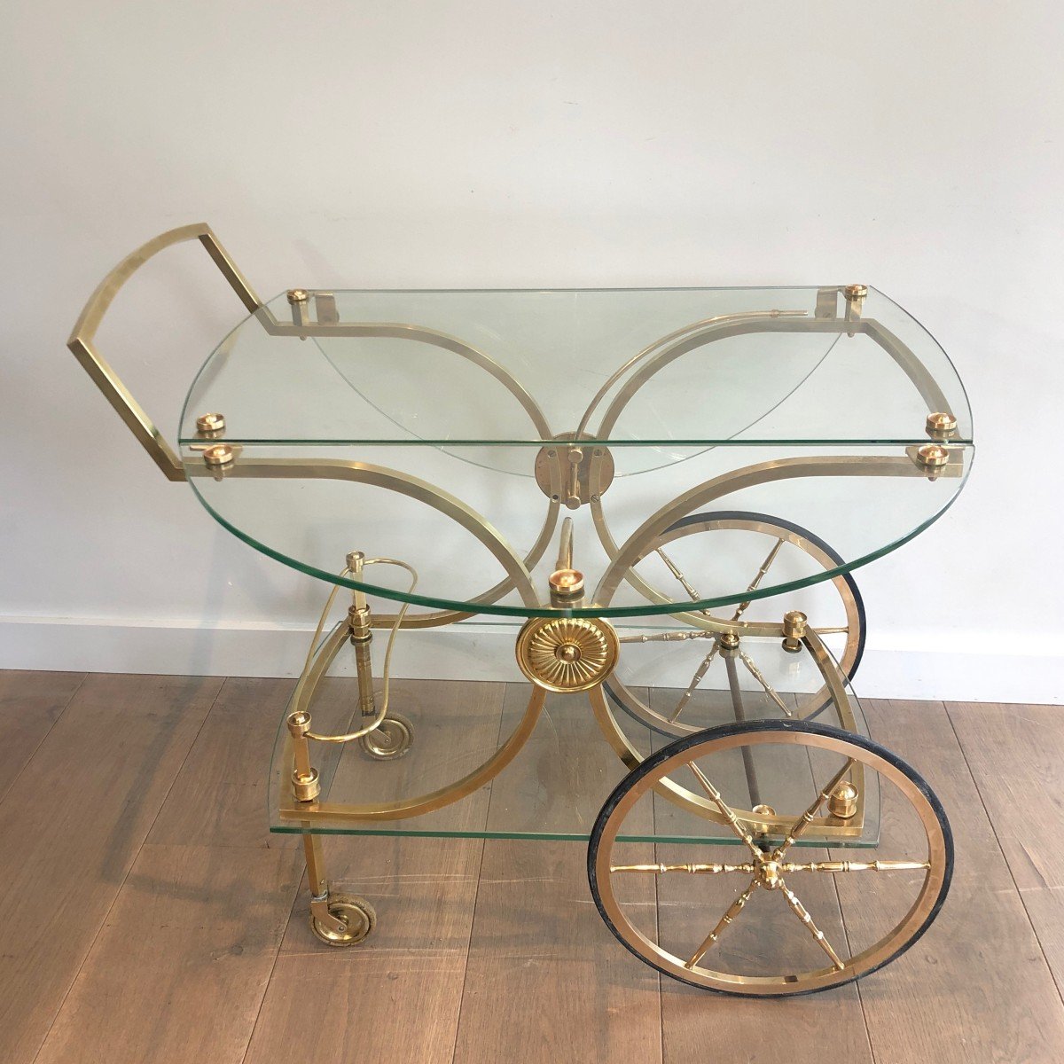 Maison Bagués. Rare Neoclassical Style Brass And Glass Drinks Trolley With Folding Rounded Glass Sides. French. Circa 1940-photo-7