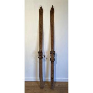 Paire d'Anciens Skis En Bois