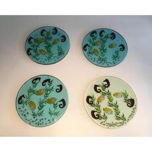 Set Of 4 Resin Plates With Incrusted Seahorses, Fishes, Algues And Shells. French Work. 1970's