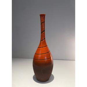 Grand Vase En Céramique Dans Les Tons Rouge-orangé. Travail Français. Vers 1950
