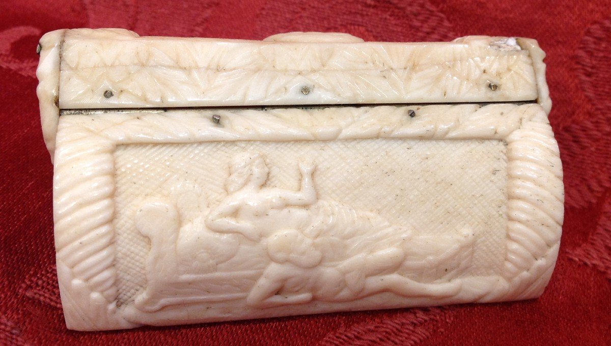 18th Century Snuff Box In Carved Bone-photo-3