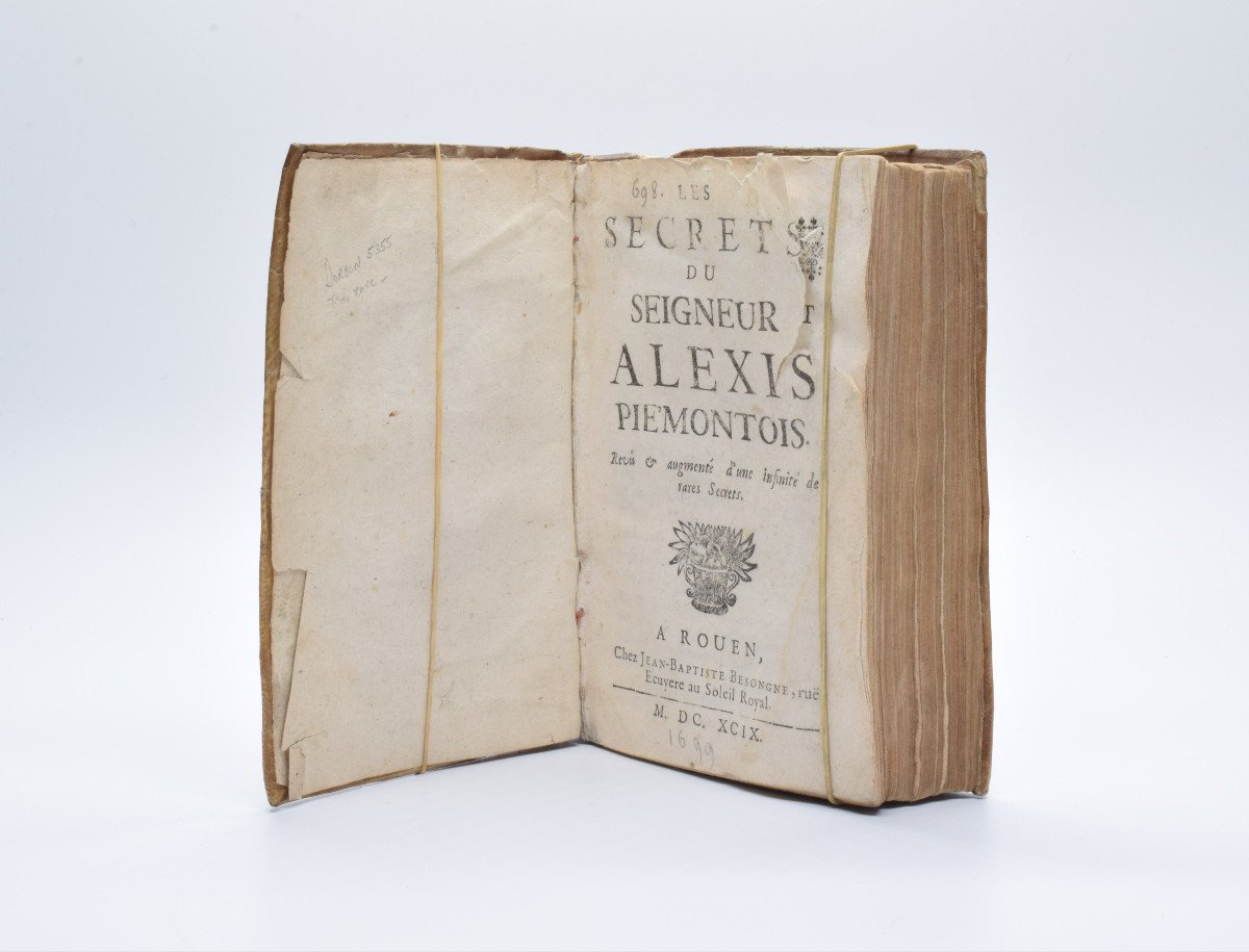Livre Ancien :  Les Secrets Du Seigneur Alexis Piemontois 1699 Rare [pharmacopée & Alchimie]-photo-2